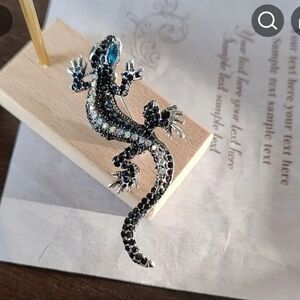 🆕️🦎 RHINESTONE LIZARD / GECKO BROOCH PIN 🦎
